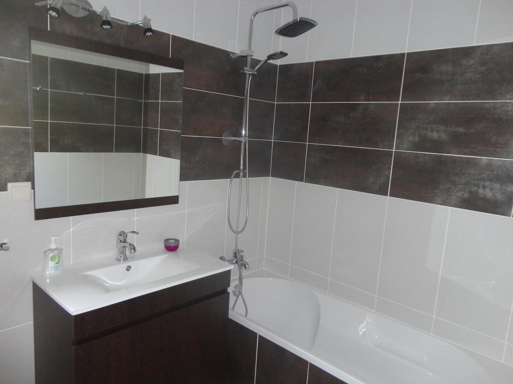 Ria Apartments โอลเญา ภายนอก รูปภาพ